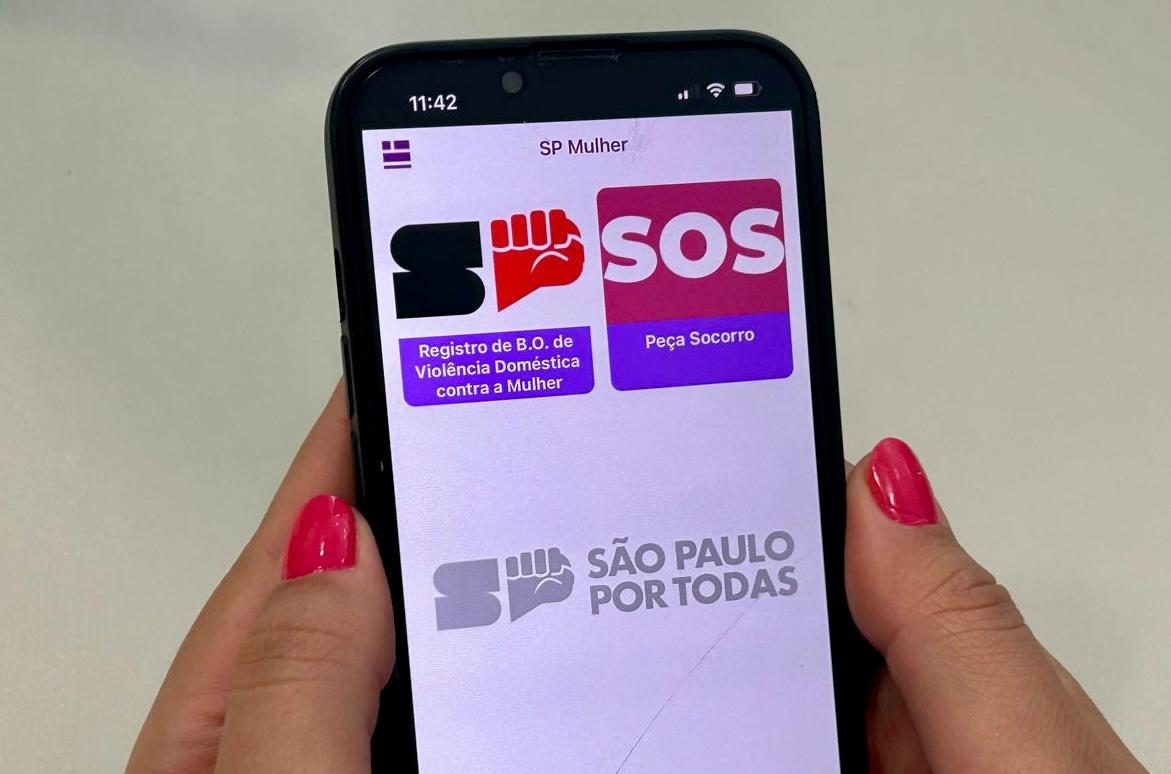 Agosto Lilás: app SP Mulher Segura gera mais de 300 BOs e quase 100 acionamentos do botão de pânico