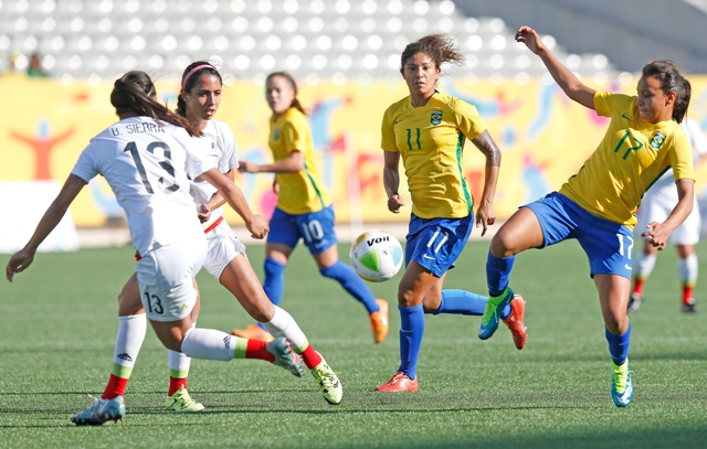 Jogadoras consagradas do futebol feminino começaram carreira no centro olímplico municipal