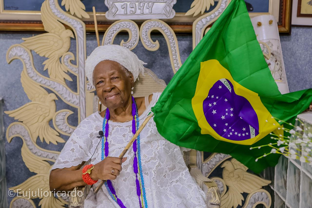 Mãe Edelzuita:  80 anos de Sacerdócio - Uma Vida de Fé e Coragem na Defesa da Tradição